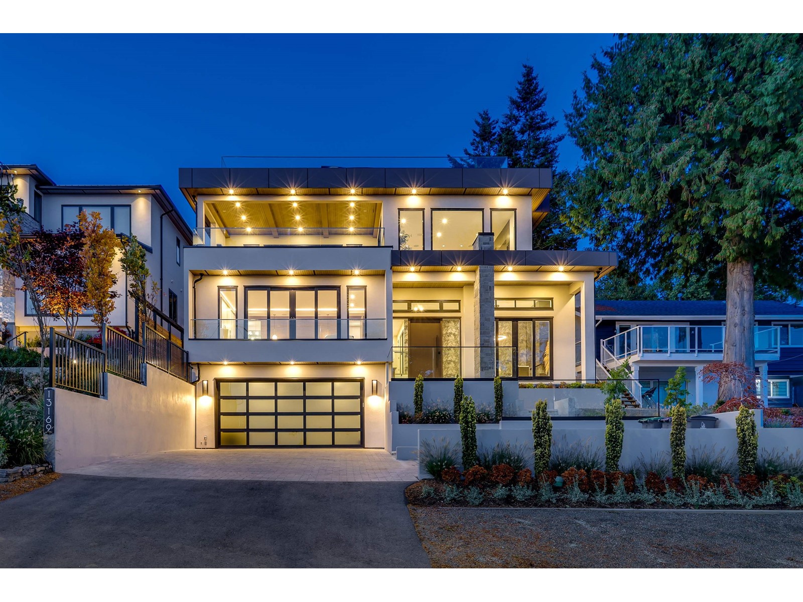 13169 Marine Drive, Surrey, BC, V4A 1E6