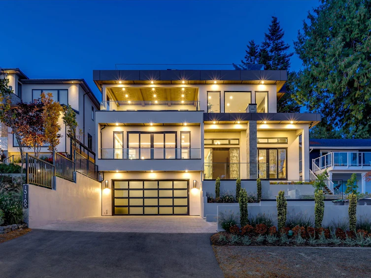 13169 Marine Drive, Surrey, BC, V4A 1E6