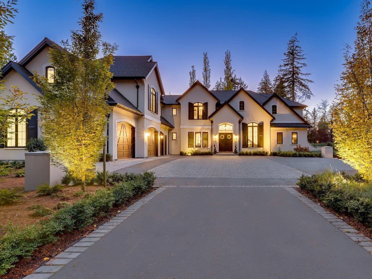 2221 173 Street, Surrey, BC, V3Z 9Z7