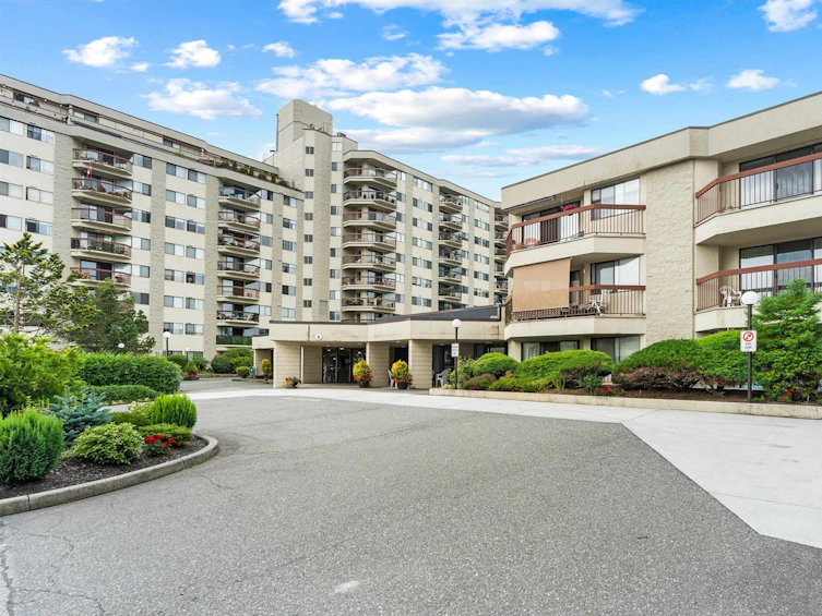 218-31955 Old Yale Road, Abbotsford, BC, V2T 4N1