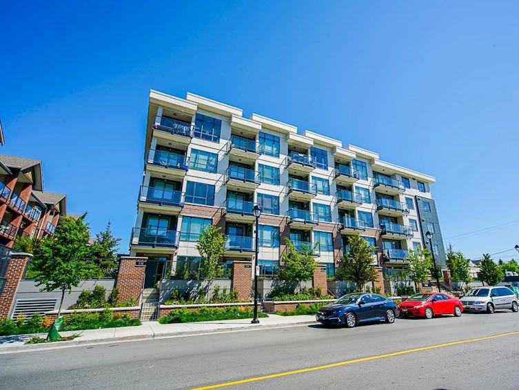 207-5638 201a Street, Langley, BC, V3A 0L8