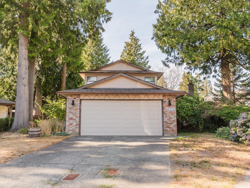 6773 129th Street, Surrey BC V3W 8H8