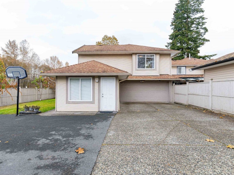 14388 84th Avenue, Surrey BC V3W 0W3