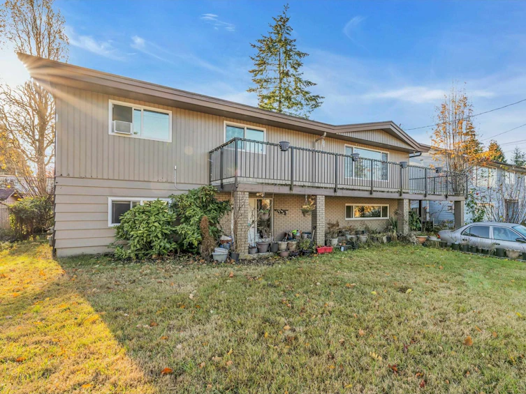 14678 106a Avenue, Surrey, BC, V3R 1T6