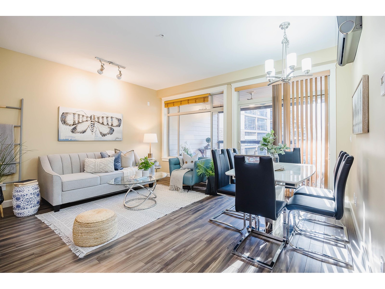 204-32445 Simon Avenue, Abbotsford, BC, V2T 0G7