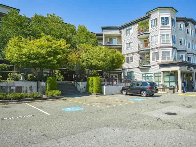 113-5765 Glover Road, Langley, BC, V3A 8M8