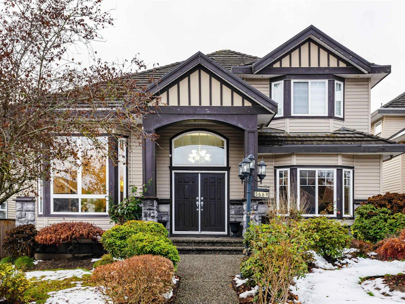 5669 148th Street, Surrey BC V3S 3B7
