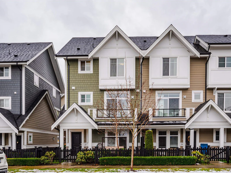 27 - 7374 194a Street, Surrey BC