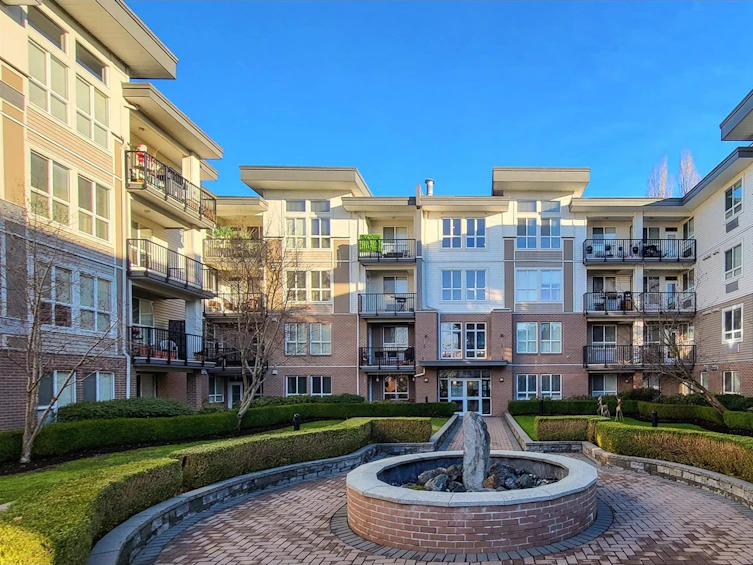 104-5430 201 Street, Langley, BC, V3A 0A2