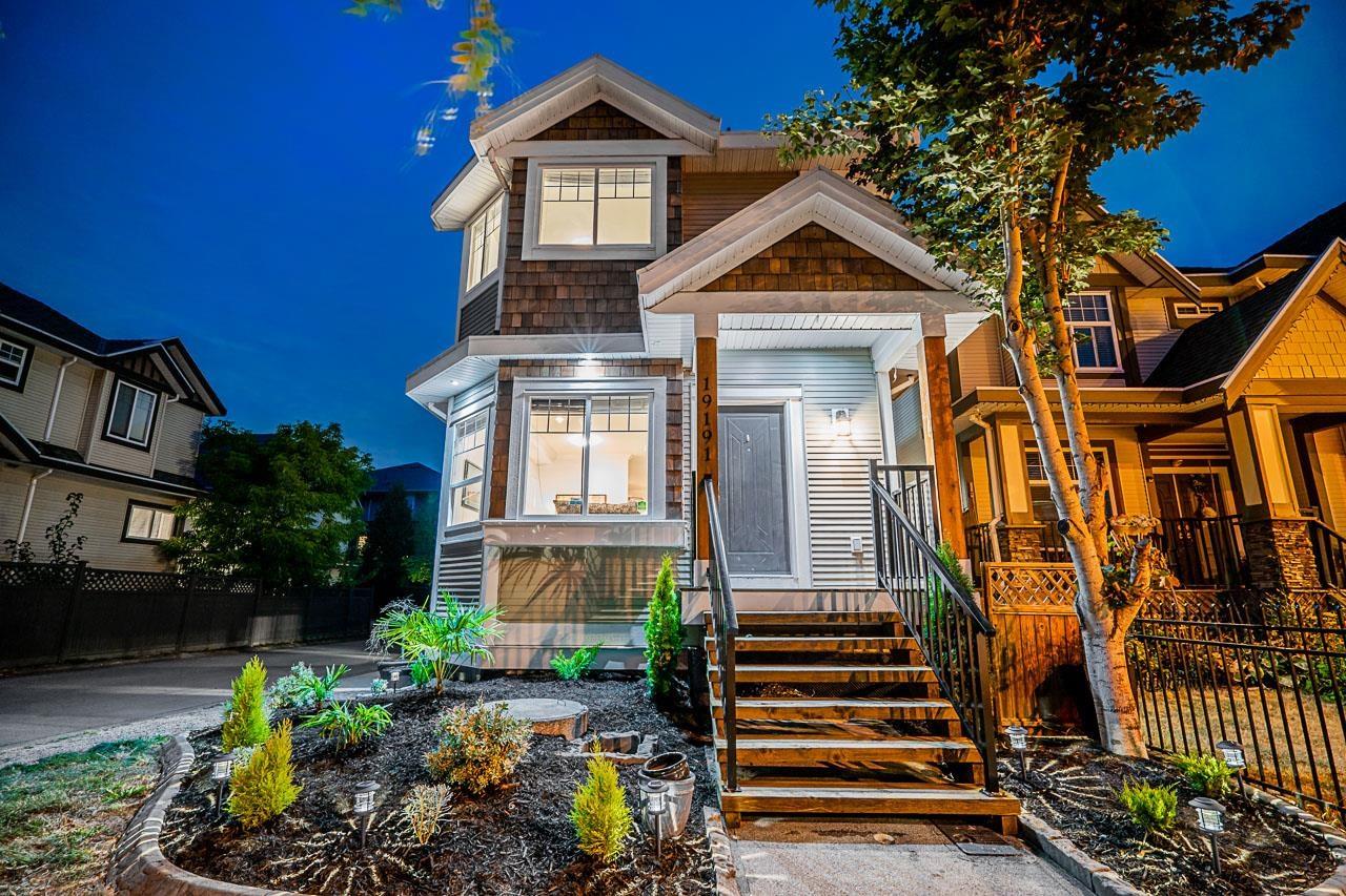 19191 70 Avenue, Surrey, BC, V4N 0A6