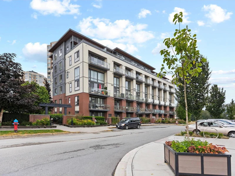 106 - 3080 Gladwin Road, Abbotsford BC V2T 5T5