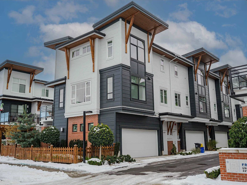 11 - 22128 48a Avenue, Langley BC