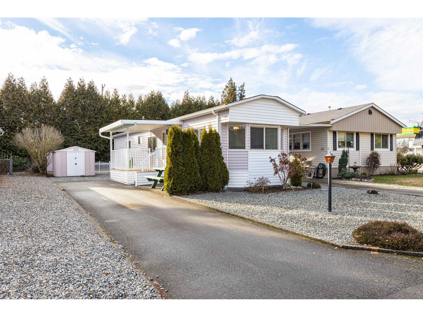2-31313 Livingstone Avenue, Abbotsford, BC, V2T 4T1