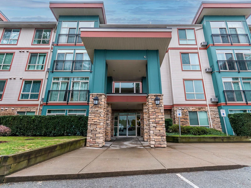 401 - 33485 South Fraser Way, Abbotsford BC V2S 8P9