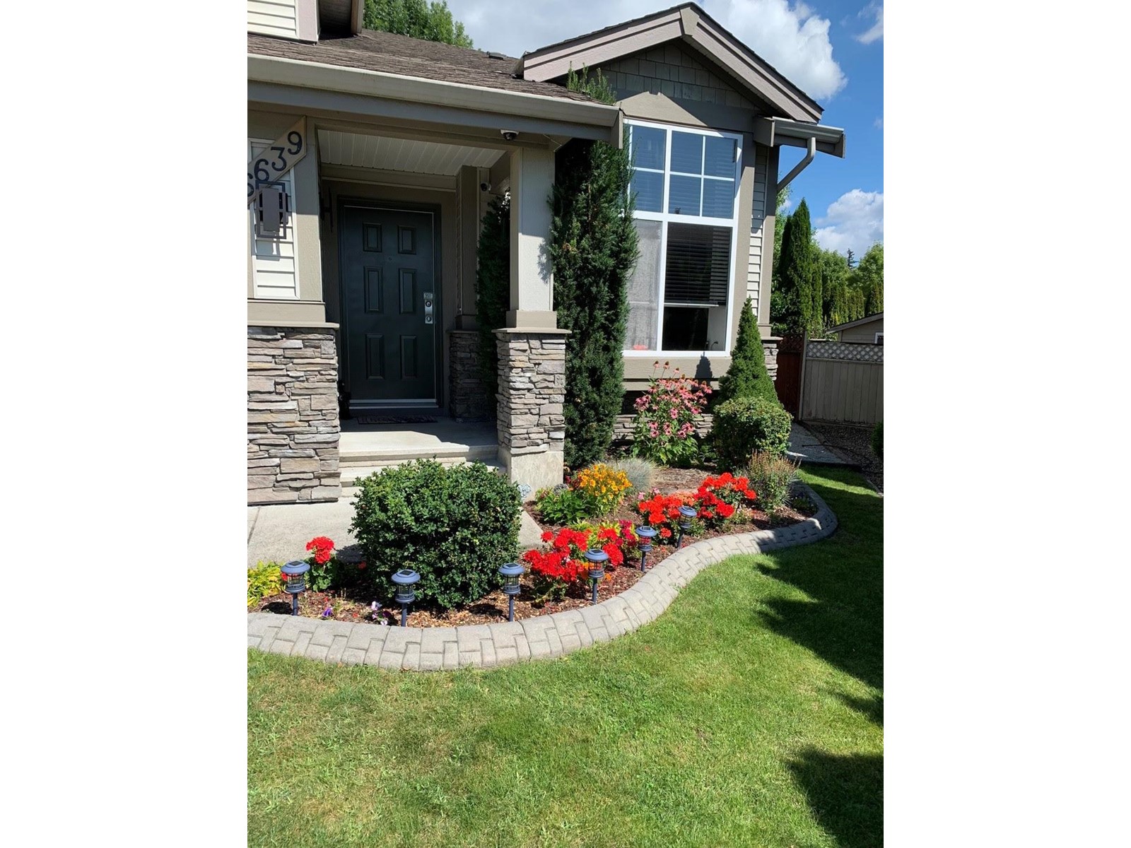 6639 207 Street, Langley, BC, V2Y 2Y5