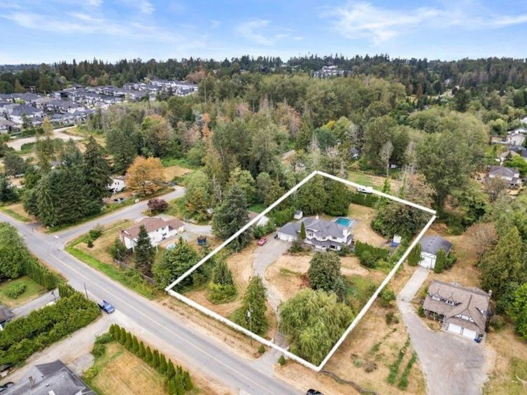 20745 68 Avenue, Langley, BC, V2Y 1R1