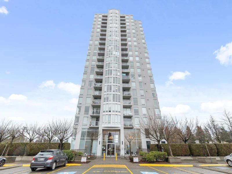 1402 - 14820 104th Avenue, Surrey BC V3R 0V9