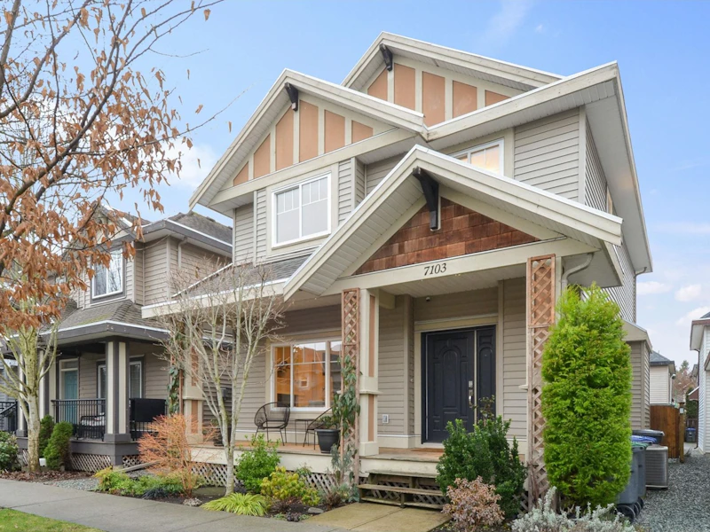 7103 195a Street, Surrey BC V4N 5Z5