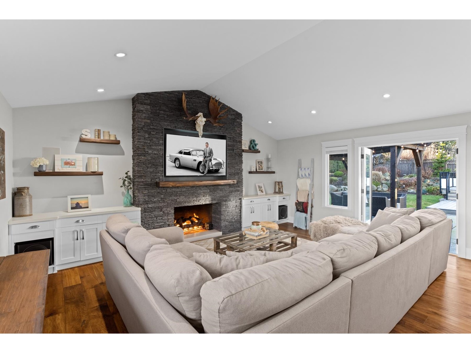 15952 112 Avenue, Surrey, BC, V4N 1J1
