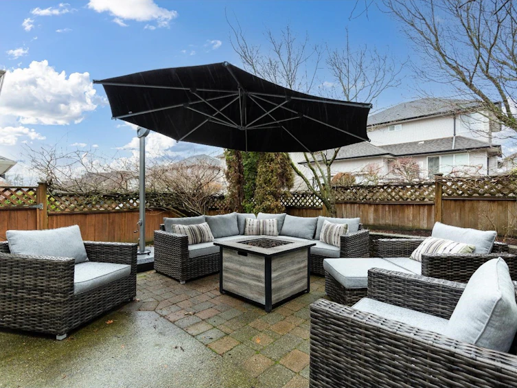 18935 71 Avenue, Surrey, BC, V4N 5M7