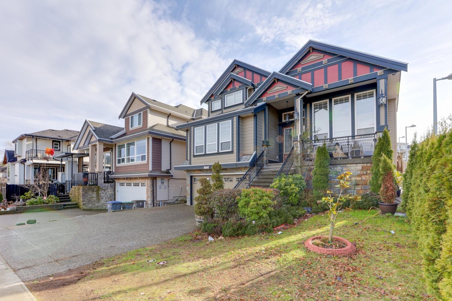 14738 63 Avenue, Surrey, BC, V3S 3T1