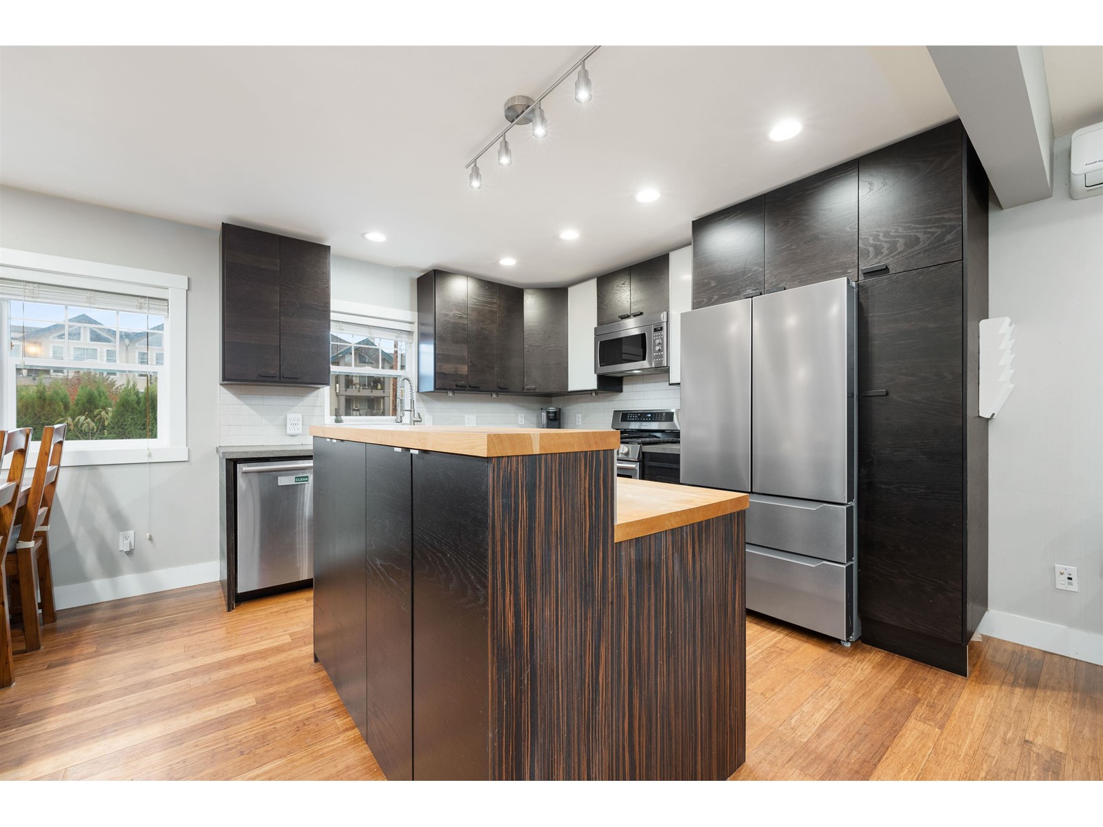 33155 4 Avenue, Mission, BC, V2V 1S7