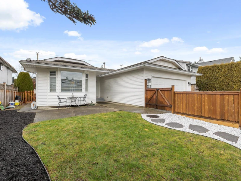 1956 140th Street, Surrey BC V4A 4H3