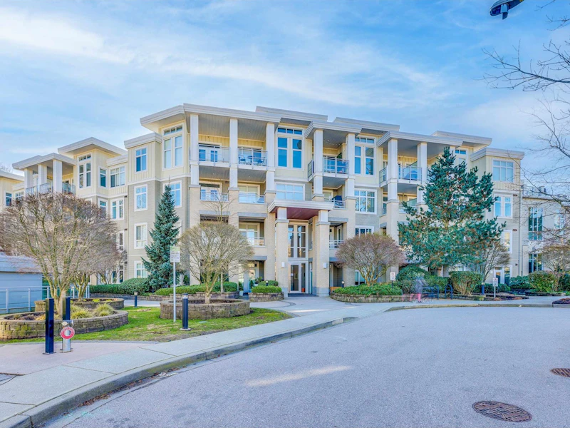 215 - 15428 31st Avenue, Surrey BC V3Z 3W4