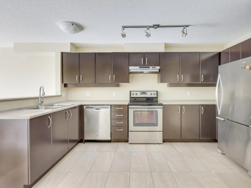 344 - 10838 City Parkway, Surrey BC V3T 5X9