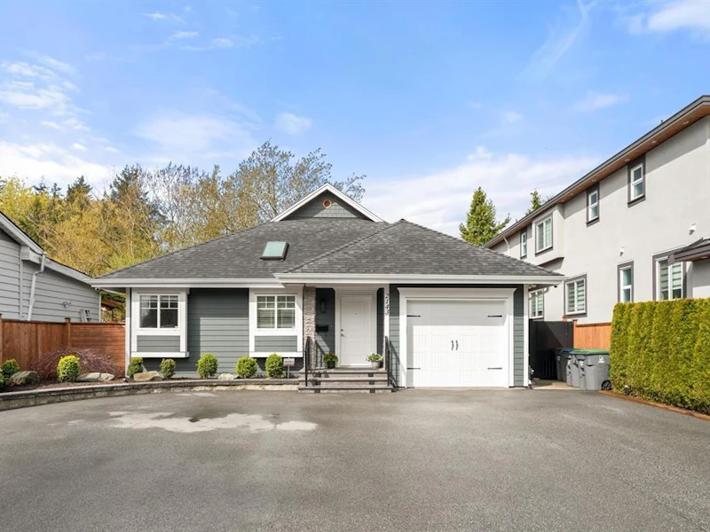 2143 156th Street, Surrey BC V4A 4T9