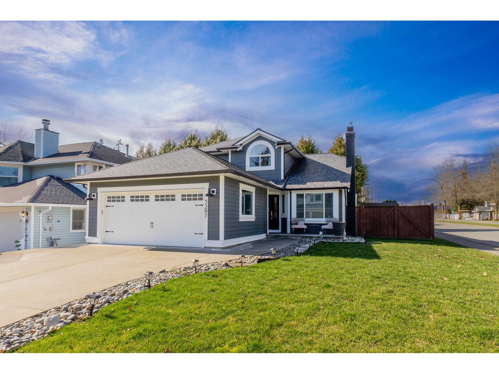 5297 197 Street, Langley, BC, V3A 7X8