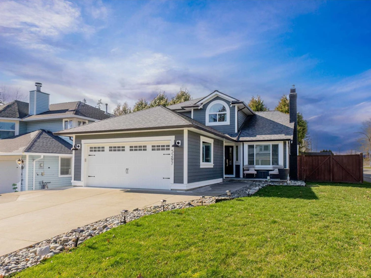 5297 197 Street, Langley, BC, V3A 7X8