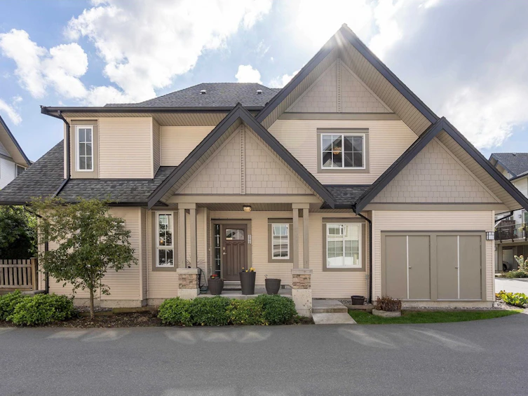 202-2501 161a Street, Surrey, BC, V3Z 7Y6
