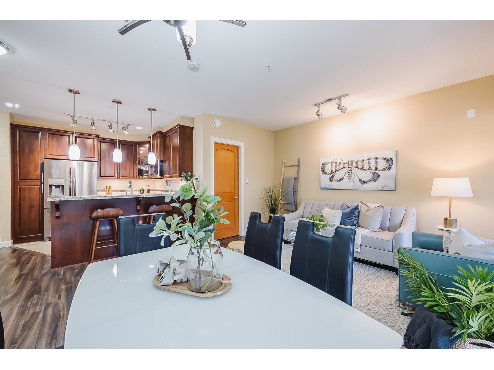 204-32445 Simon Avenue, Abbotsford, BC, V2T 0G7