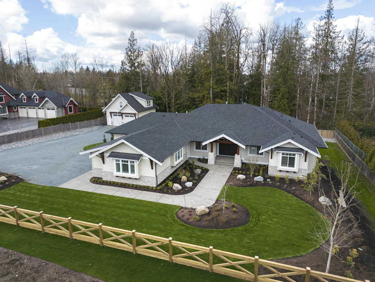 8657 217a Street, Langley, BC, V1M 3S7