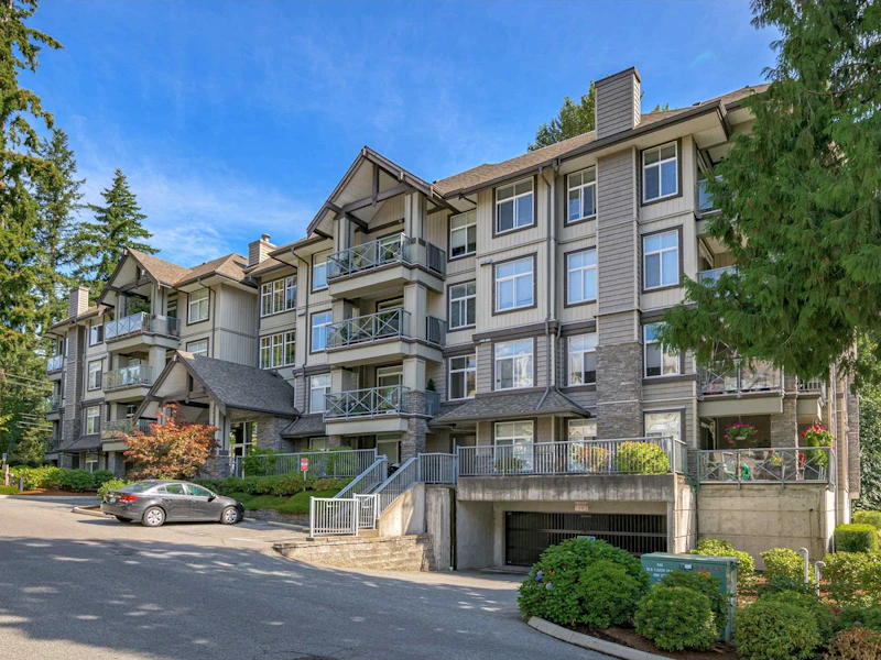 102 - 33338 E Bourquin Crescent, Abbotsford BC V2S 1Y1