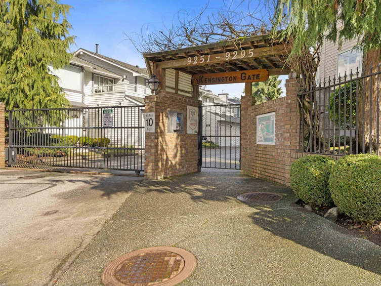 306-9295 122 Street, Surrey, BC, V3V 4L4