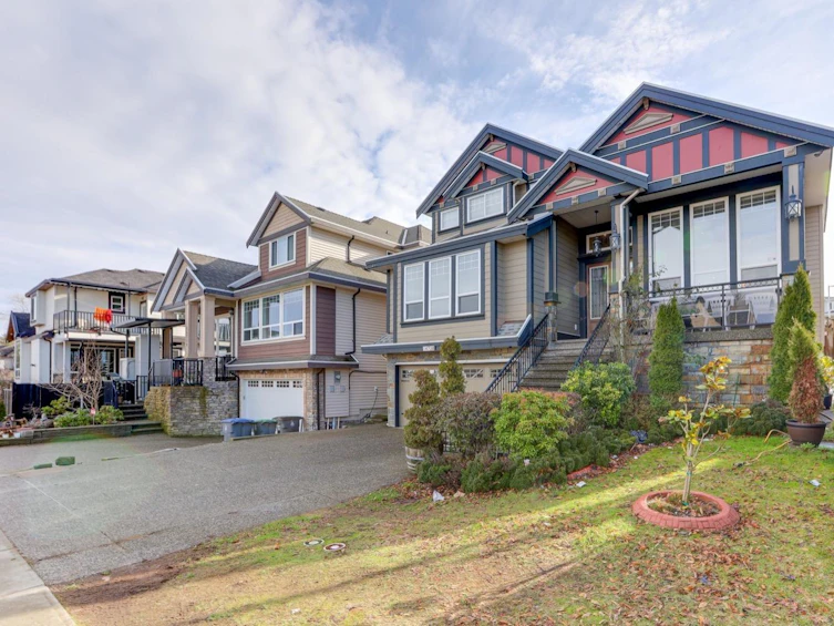 14738 63 Avenue, Surrey, BC, V3S 3T1