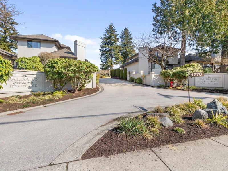 112 - 1770 128th Street, Surrey BC V4A 8V1