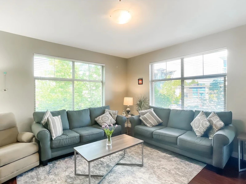 207 - 33546 Holland Avenue, Abbotsford BC V2S 0C1