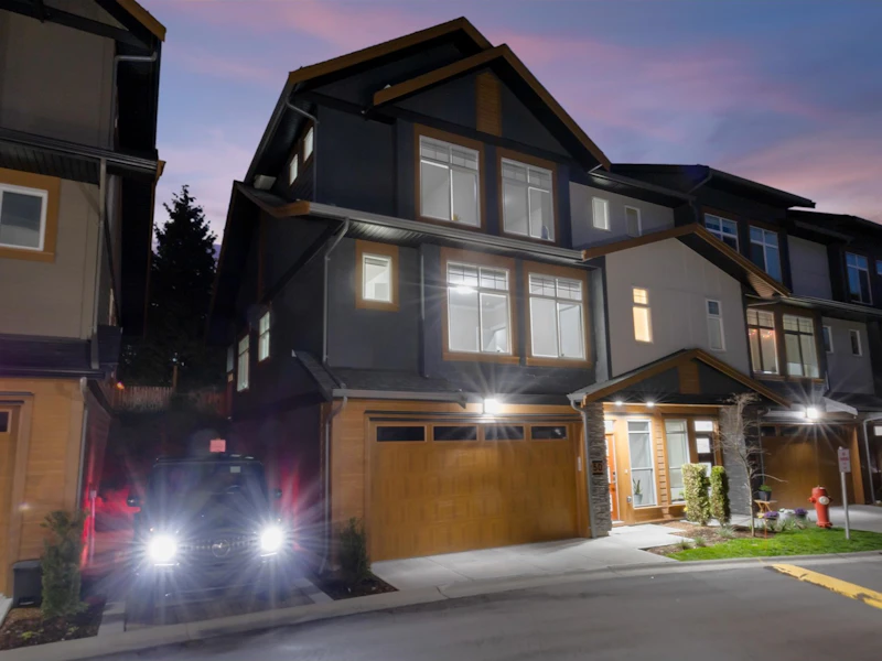 50 - 17033 Fraser Highway, Surrey BC