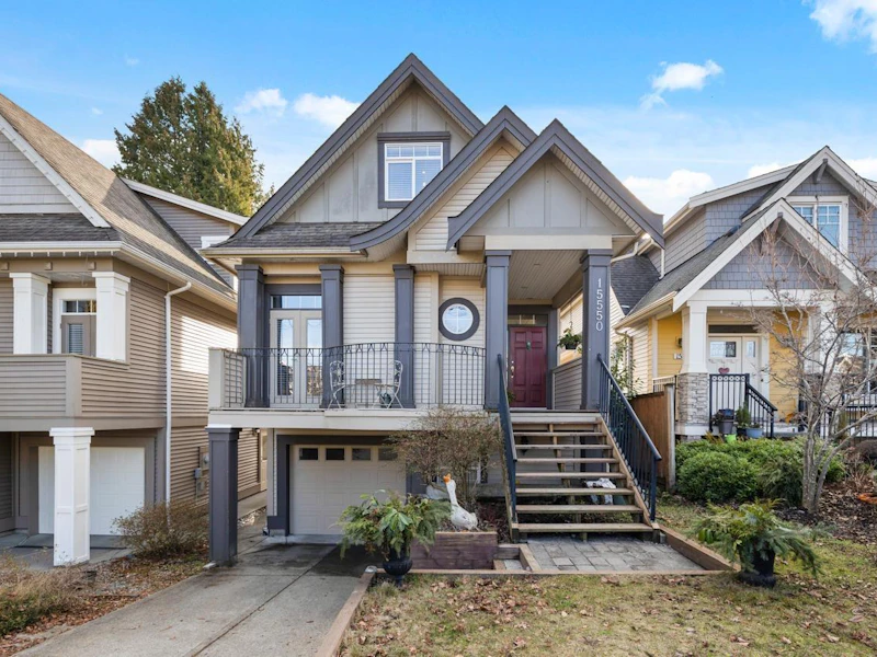 15550 Goggs Avenue, Surrey BC V4B 2N6