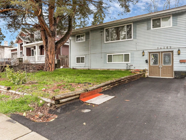 14269 100a Avenue, Surrey, BC, V3T 1K7