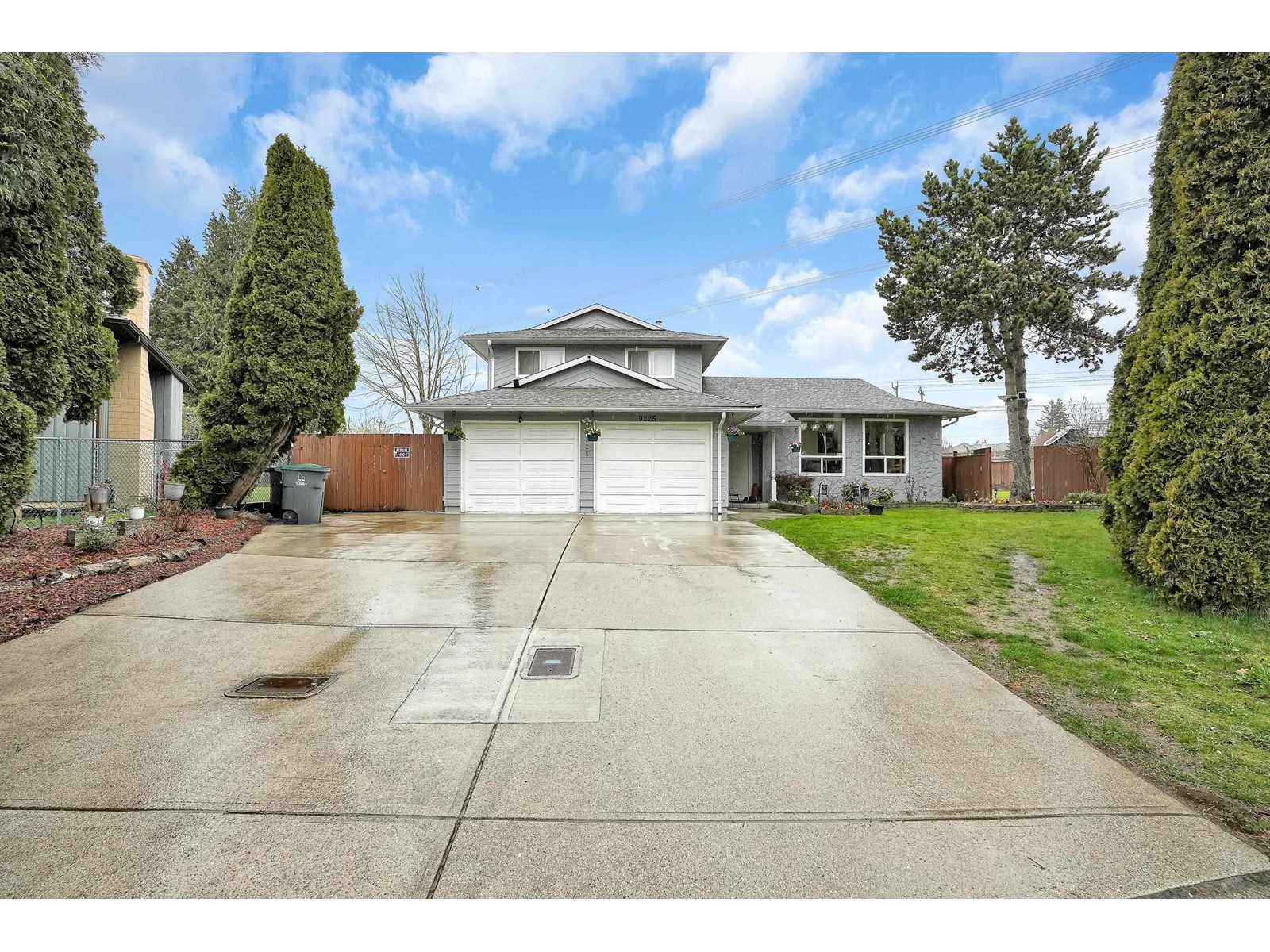 9225 136b Street, Surrey, BC, V3V 7J1