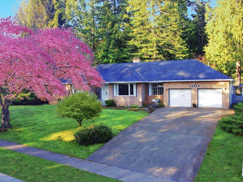 2713 Country Woods Drive, Surrey BC V3Z 0E9