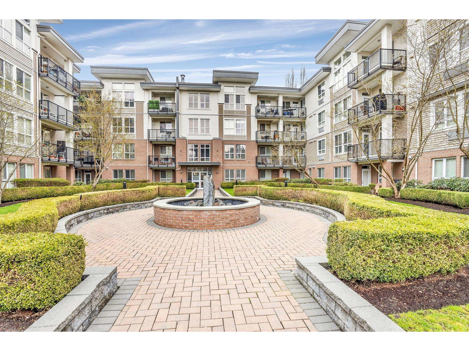 219-5430 201 Street, Langley, BC, V3A 0A2