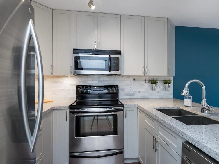 203-19750 64 Avenue, Langley, BC, V2T 2T1