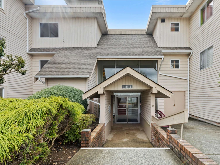 217-11816 88 Avenue, Delta, BC, V4C 3C5