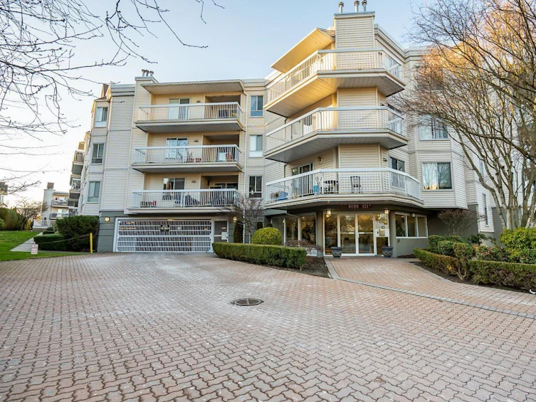 307-9299 121 Avenue, Surrey, BC, V3V 7X8