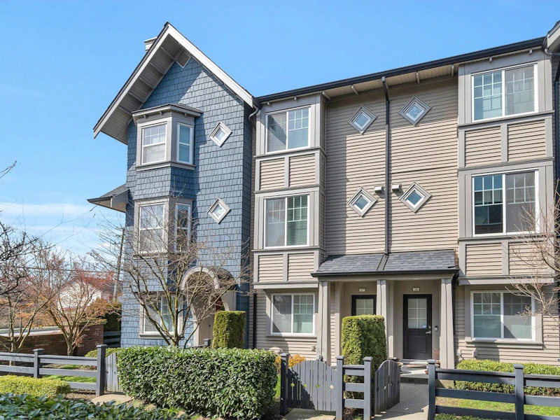 27 - 6450 187th Street, Surrey BC V3S 2X4